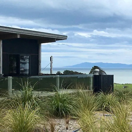 The Cliffs Seaside Lodge Tuatapere Exterior photo