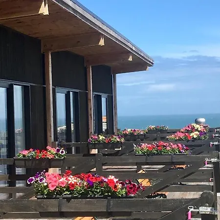 The Cliffs Seaside Lodge Tuatapere Exterior photo